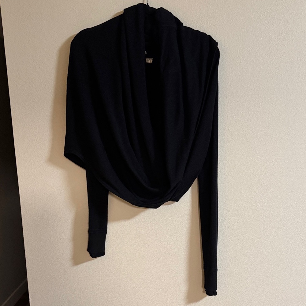 lululemon athletica Black Women's Shrug shrug. Excellent conditon